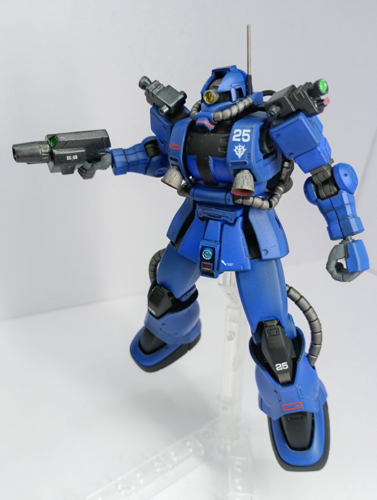 当時のガンプラブームの際はまともに買えず(今もそうですが)、私が買えるようになったのはMSVが出た頃だったので、個人的に思い入れがあるキットはMSVの方が多いです。（パーフェクトガンダム／フルアーマーガンダム／パーフェクトジオング／ジムスナイパーカスタム／ザクマインレイヤー…etc）