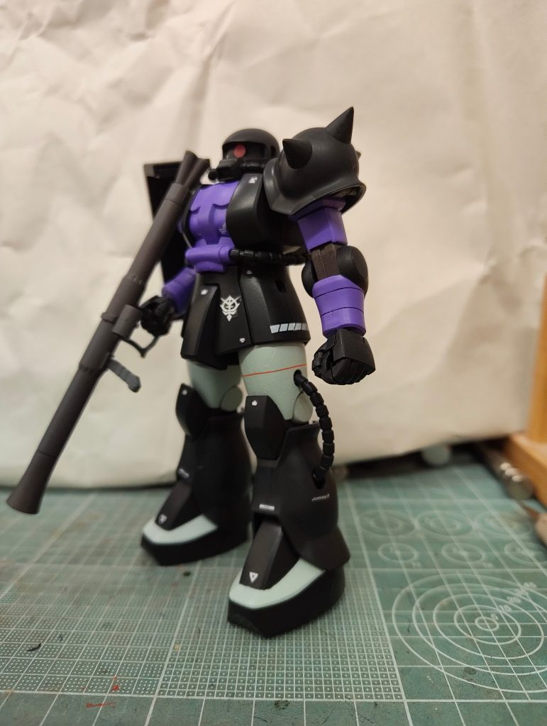 エコプラ　ザクで黒い三連星風