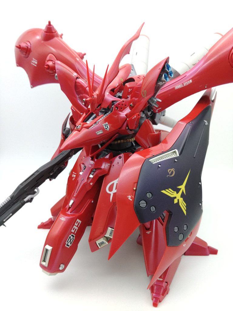 ダメなガノタのボク(モノビャ)としては、シャアの最終乗機はサザビーと決まっているので、ナイチンゲールは名前込みで小学生の時からもんにょりとした違和感をもっていました。そこで、ナイチンゲールとは？とお馴染みの資料集め(pixiv大百科を読む程度)などして、ボクの中でのナイチンゲール学を構築していくことにします。