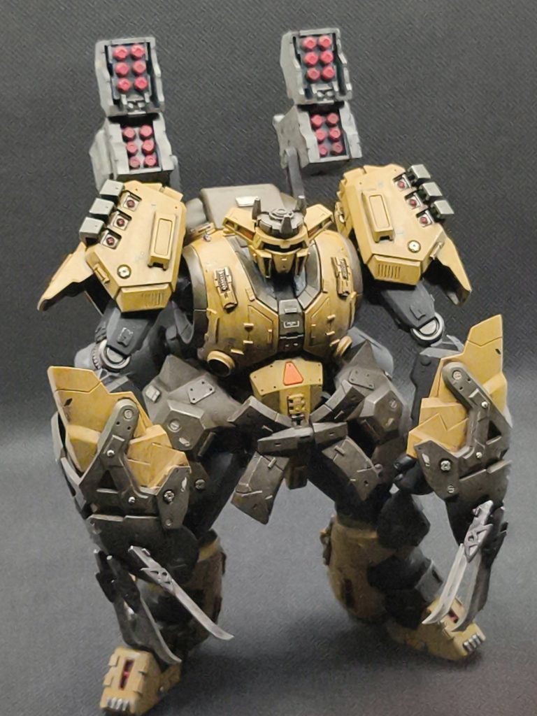 ミサイル発射ーこのミサイルは30MMのヘビーウェポン？から過去作から借りてきましたキャノン砲とか付けてもいいかも！