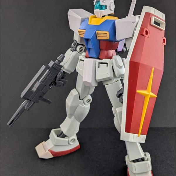 &nbsp;前回ジム改を作って味をしめた結果､今度はジムIIを作製！&nbsp;基本は簡単にできたから､サブスラスターやサブセンサーの埋め込み等､ディテールアップをするつもり🛠️（2枚目）