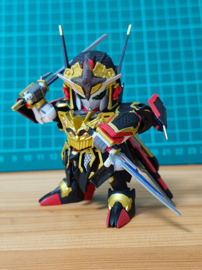 かっこいいんです！が、色んなところが干渉してポーズが。。。