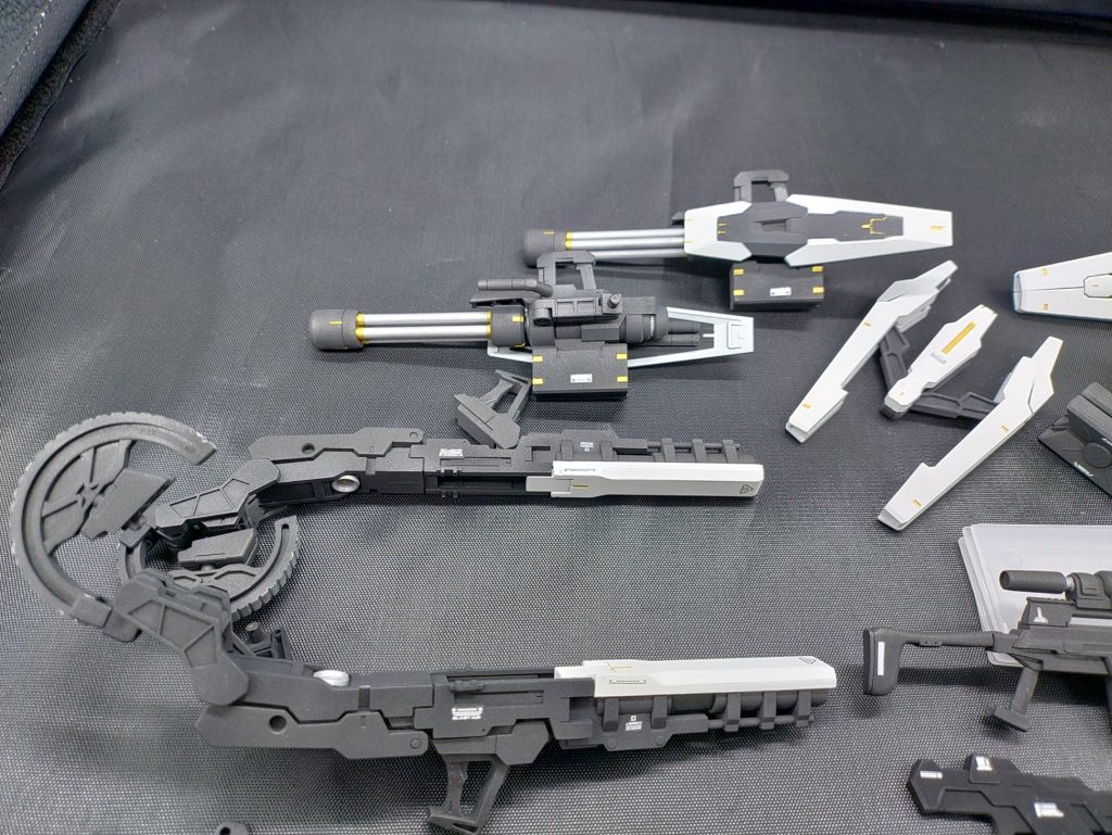 21 武器セット2–3枚目/制作者：車庫モデラー