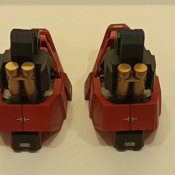 脚部の作製から再開しました。まずは足です。皆様、よろしくお願いします。（4枚目）