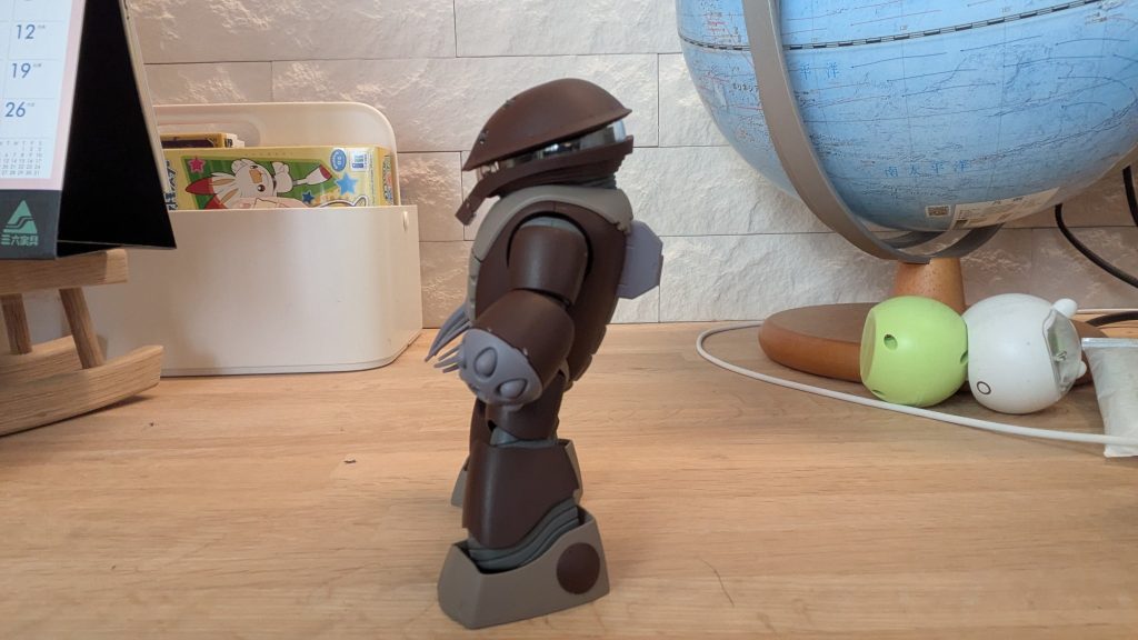 いまだにアッガイがゲンゴロウにしか見えないんですけど皆さんはどう思いますか？