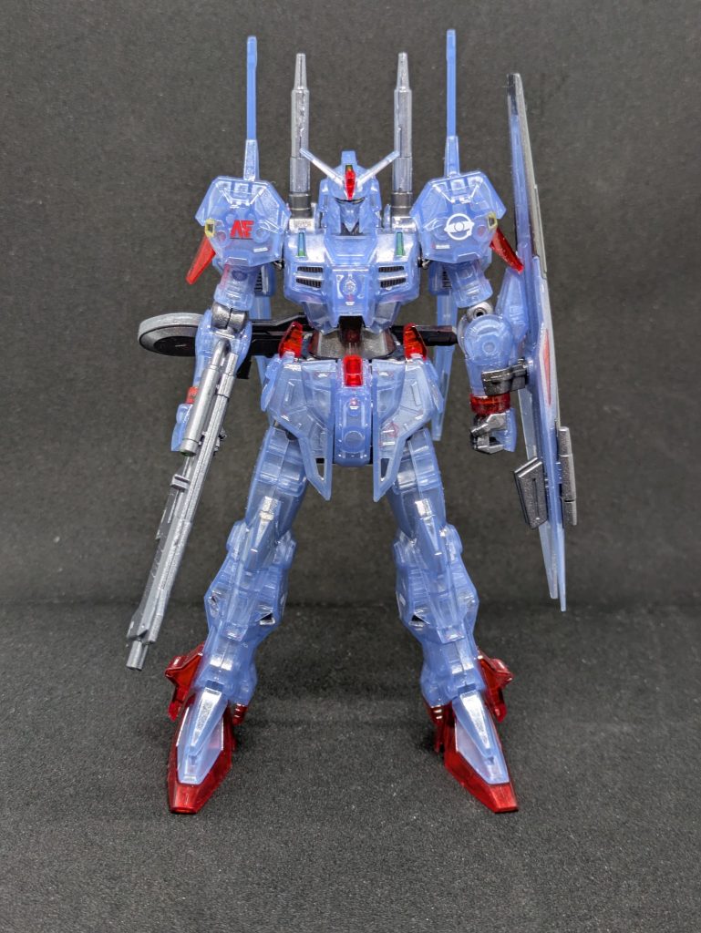 正面から。Mk-ⅢですがあまりMk-Ⅱっぽくはなく、むしろ百式に近い印象です。個体差かもしれませんが私のものは膝と足首の関節が緩く(特に右膝)、バックパックが結構重いので油断していると後ろにコケます。