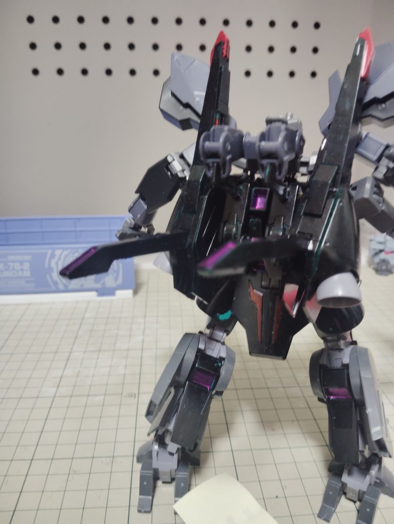 胴体パーツのドーベン・ウルフ縁の下の力持ちだ。合体ロボの胴体パーツはいつも大変な気がする。腕パーツのアイン君は欠席です。