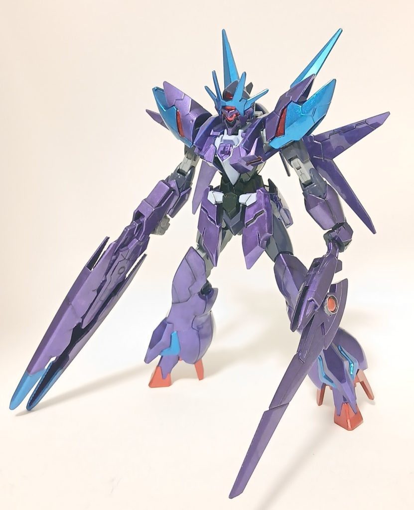 アーマーチェンジ前はこんな感じです。アーマーはクレオスのGXメタルバイオレットで塗装。こんなに広くメタリック系塗料を使ったのは初めてでしたが、こちらはゴールドに比べると綺麗に塗れたかと思います。　