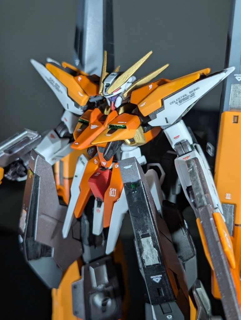 色は単色よりも情報量を多くしたいと考え、オレンジ2色のオリジナル配色にしましたが良い感じになったかなと自画自賛してます!(笑)