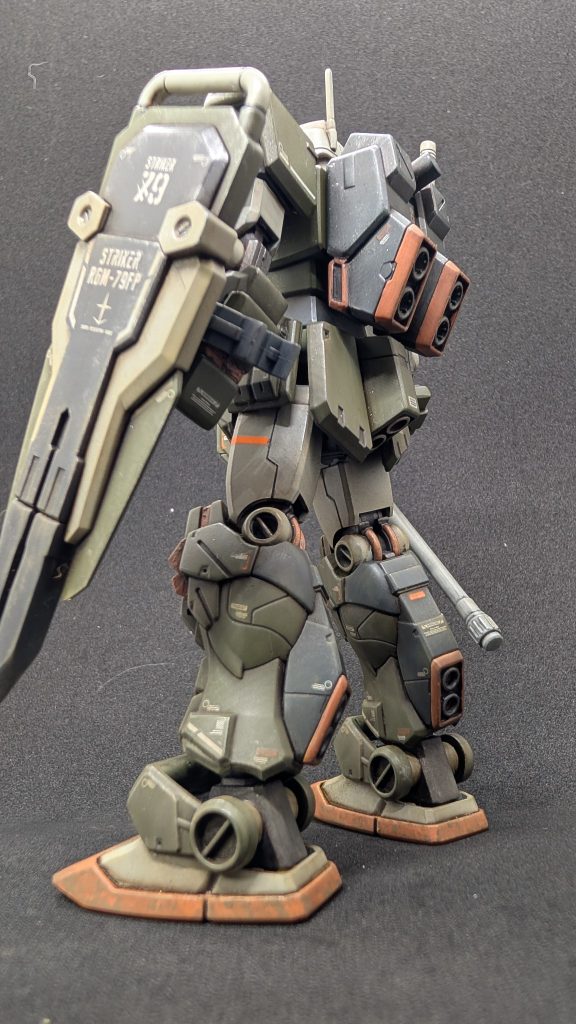 オレンジを塗っているところは全てイエローの予定でした(zaku-kao4)