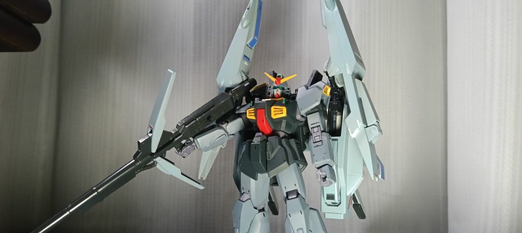 ディフェンサーとの色相も良