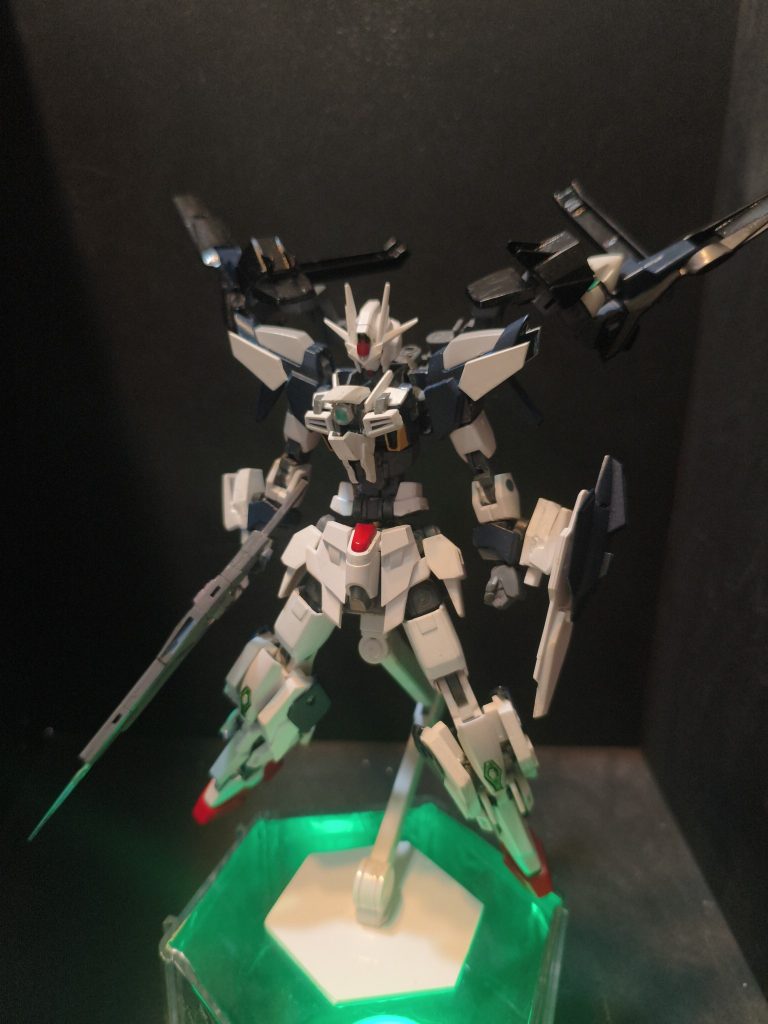 【零ドライヴモード】エトワール系列引き続き搭載の機能。本機ではR.E.F.L.E.X.システムとの併用により、零ドライヴモードやトランザムを使用後でも周囲のGN粒子の回収により素早く戦闘に復帰できる。
