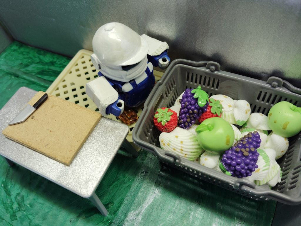 ぶっちゃけゴミ箱でも良かったのですがこの中から再利用でサンプル作るならとカゴの方がリアルかなと思い着手👁️✨️