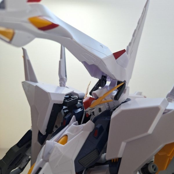 クスィーガンダム(フライトユニット装備型)