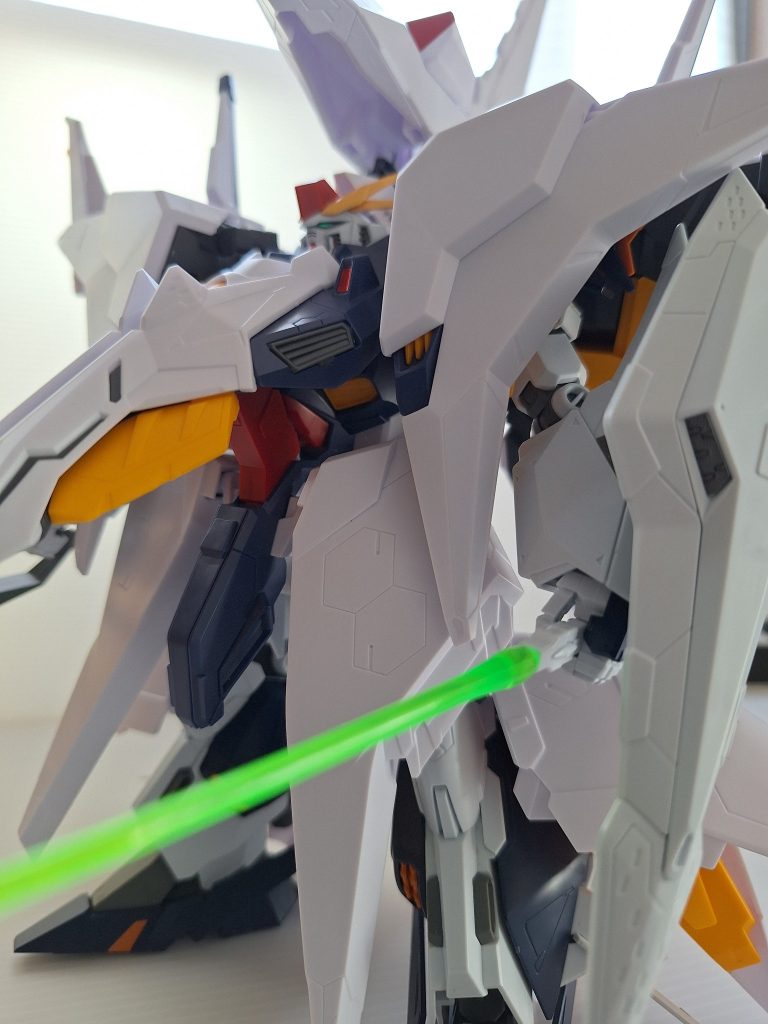 クスィーガンダム(フライトユニット装備型)–5枚目/制作者：ttz