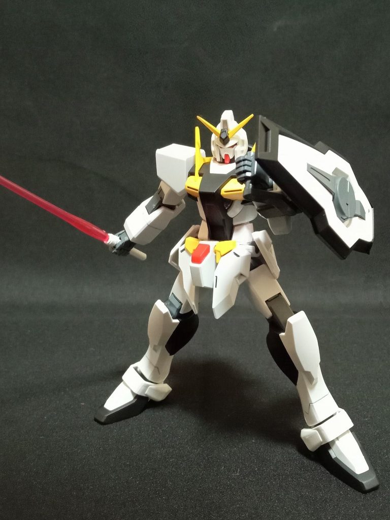 フロントアーマーだけ少しイジってます