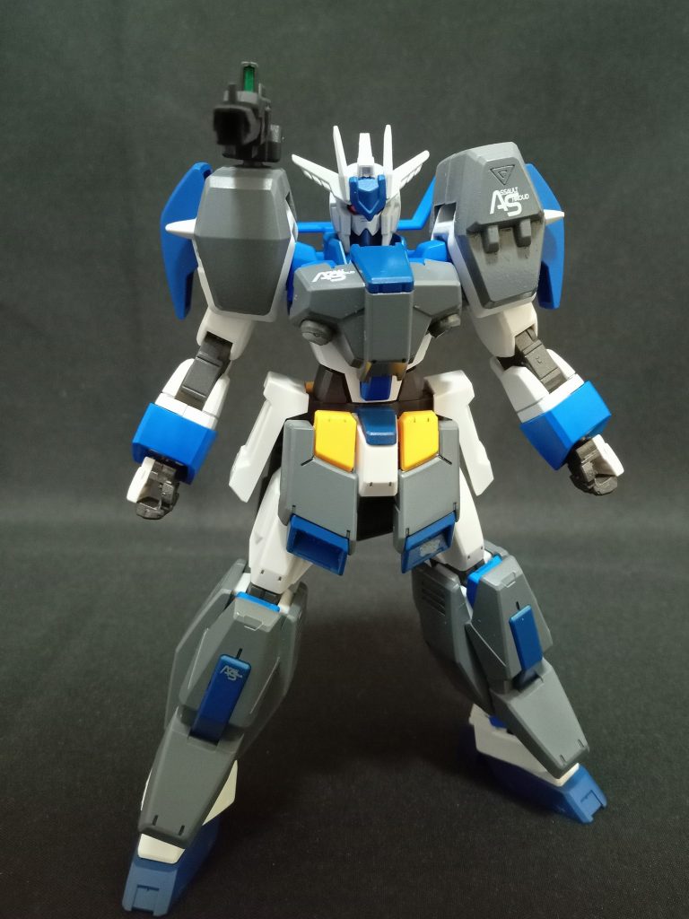 アサルトシュラウド装備と思ったのですが、この色はチョバムアーマーですね。色を間違えました。
