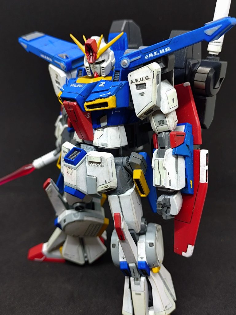 腕とふくらはぎ辺りを太くして、胸板を厚く、ゴリゴリ系を目指しました。