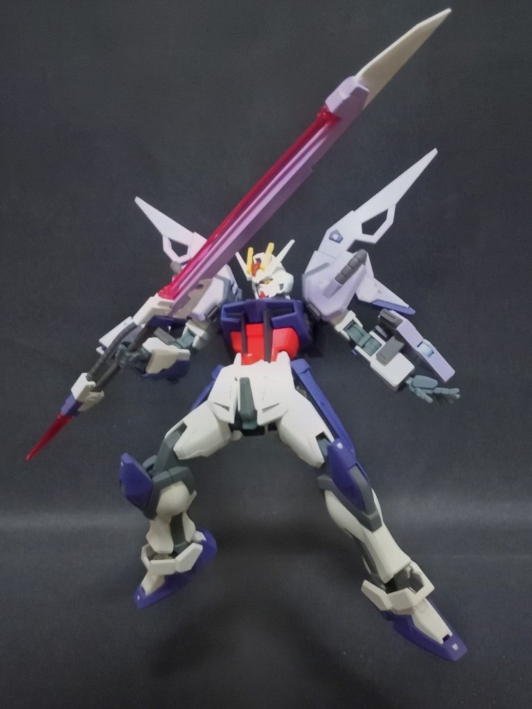 イザーク隊長のデュエルガンダムの背中を守る「ジュール隊の鳳仙花」として戦場を駆ける