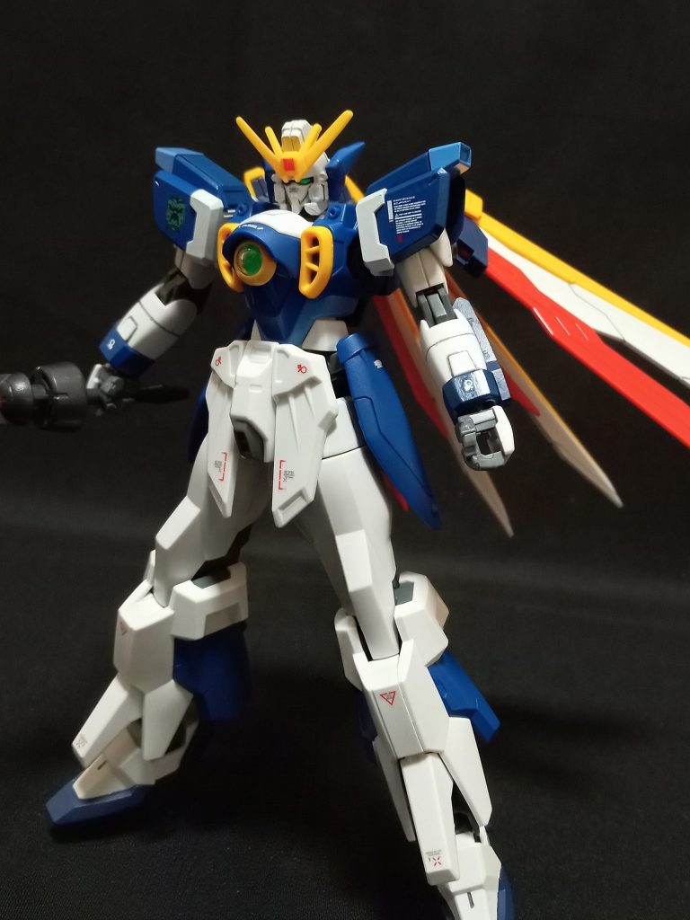 トールギスⅡやガンダムエピオンの開発思想と並行して設計されており、トレーズの提唱する美学が色濃く反映