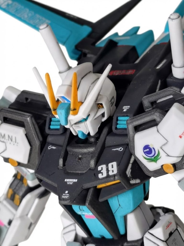 GAT-X105+AQM/E-X01 エールストライク（初音ミクカラー）
