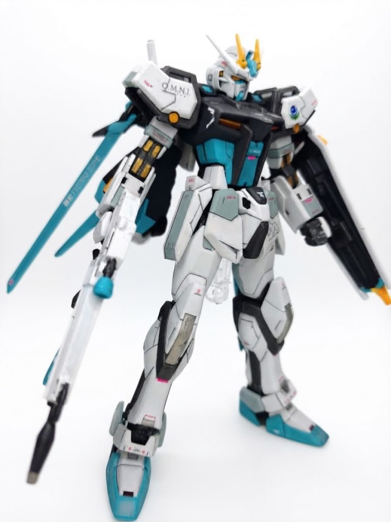 GAT-X105+AQM/E-X01 エールストライク（初音ミクカラー）–3枚目/制作者：@redcheek