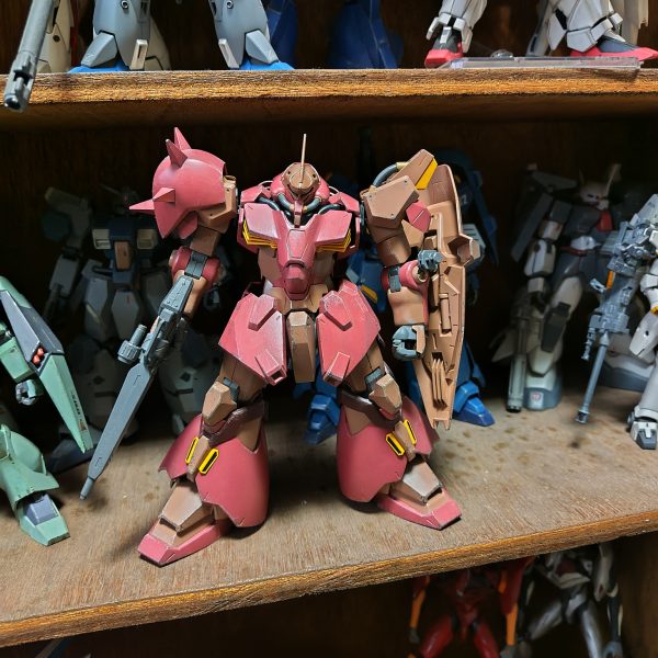 発売当時は脚フレアの02の方がかっこいいんじゃね、と思ってましたがこうして見るとノーマルな01が良いのでは？とも🤔（2枚目）