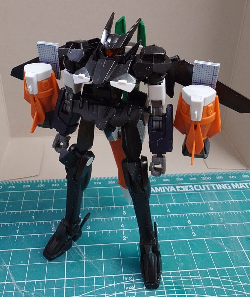 最初はガッツリ背負いものをさせようかなとか考えてたんですが、バックパックが重くなりすぎるので今の形になりました