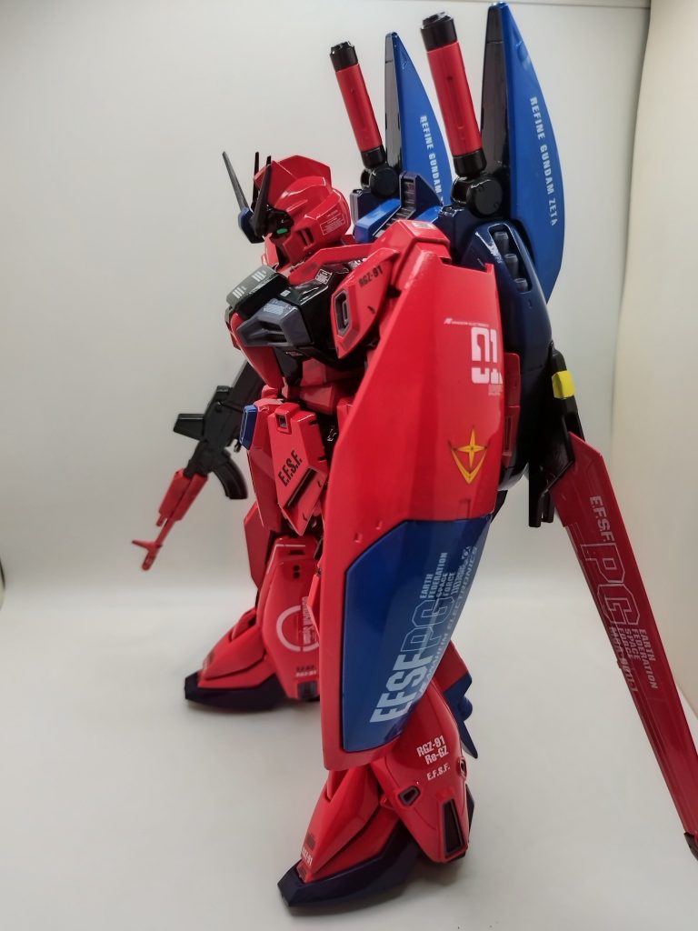 赤いリ・ガズィ・カスタム–3枚目/制作者：中級ワゴン