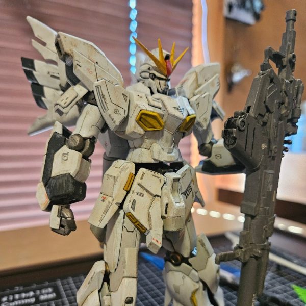 MSN-06S-2シナンジュスタイン