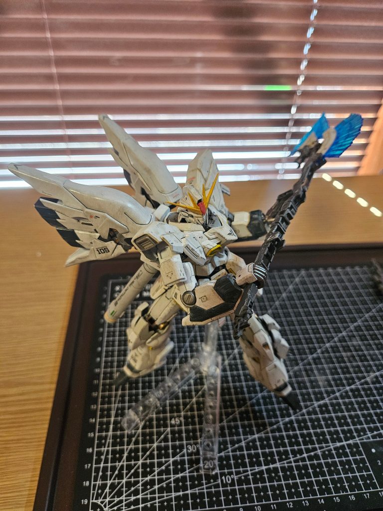 MSN-06S-2シナンジュスタイン–3枚目/制作者：鼻からカラス