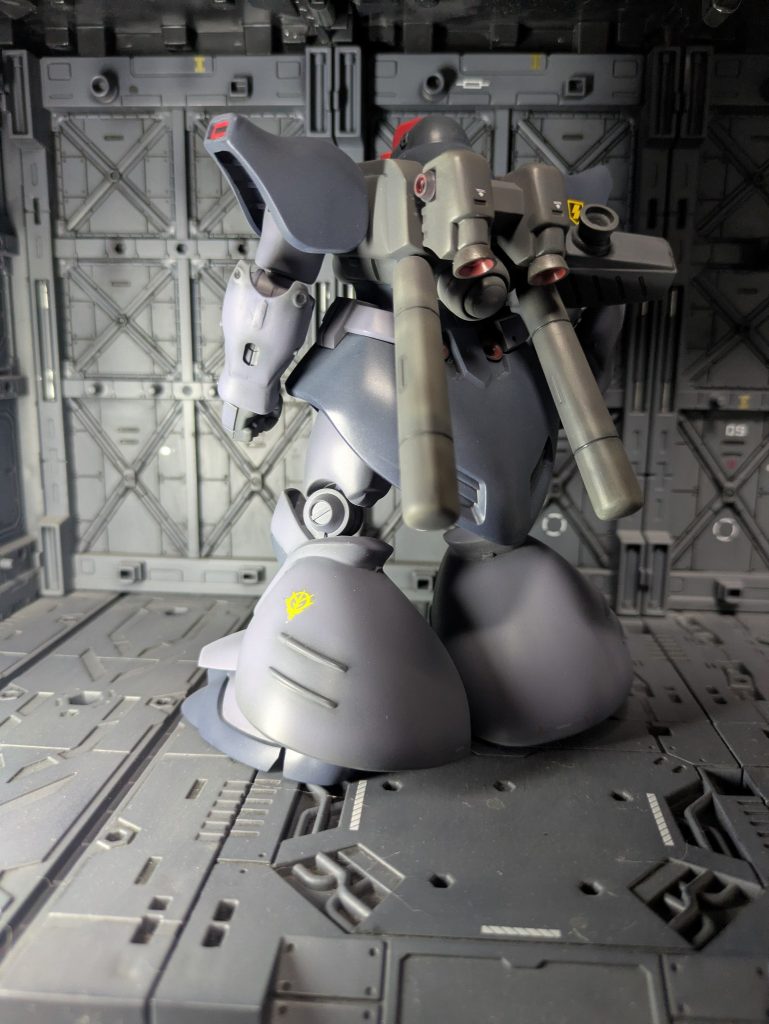 ポケ戦のMSはプロペラントタンクやミサイルユニット等の外部ユニットがカッコいいです😊