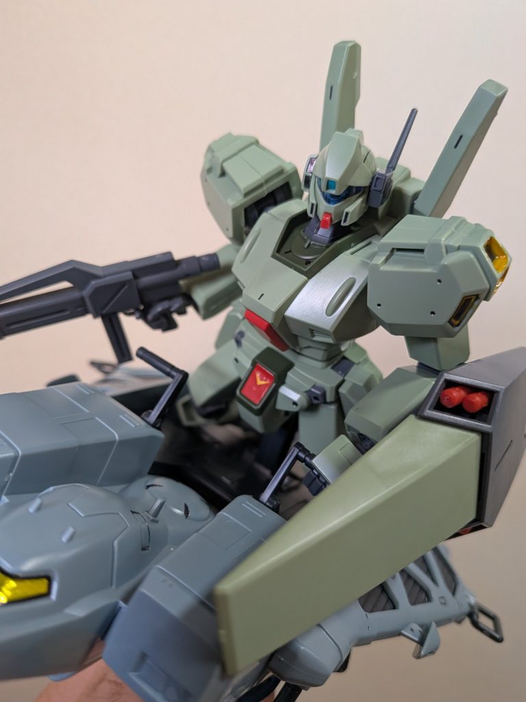 ジェガンD（89式ベースジャバーを添えて）