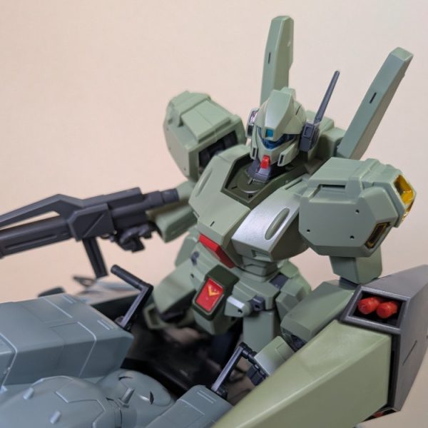 ジェガンD（89式ベースジャバーを添えて）