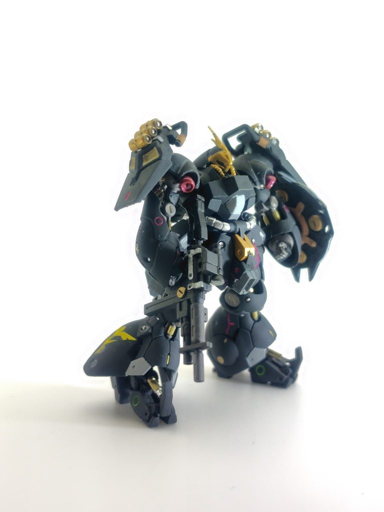 ギュネイが黒