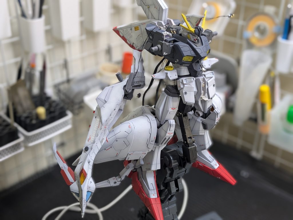 最終の配線作業です。エナメル線が切れないようにヒヤヒヤして作業しました。