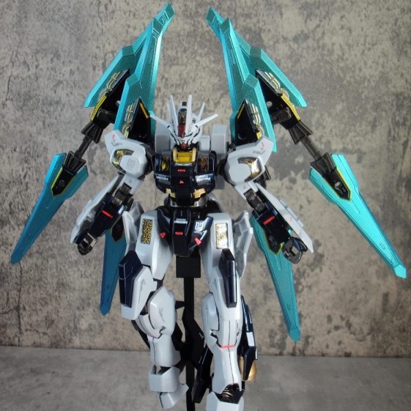 シュヴァルテッゼ―藍玉