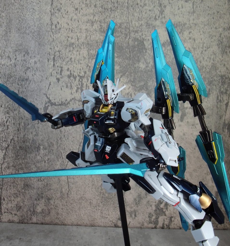 武器は双剣とバックパックのみ。相変わらずの近接機いい加減バランス機とか遠距離機も組みたいなー。