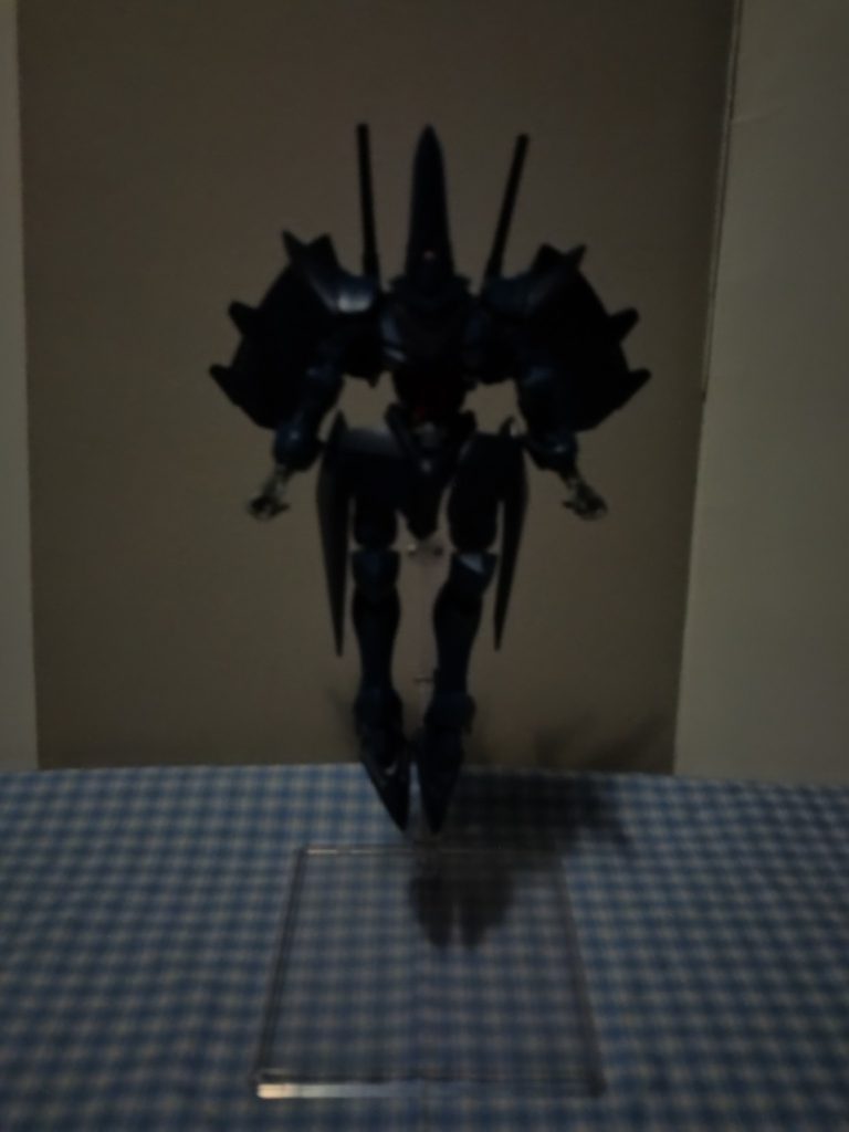 服喪期間が明け、私達は新たなキーボード兼ボーカル担当を探すことを決めた。しかし、水瀬女子学園・東海女子医科大学付属高等学校に、沢海イズムを受け継ぐに値する者は誰ひとりとしていないと解り、意を決して奏多の弟に声をかけた。すると彼は即答する;「俺様のクラスメイトに、ストリートピアノの名手がいるんだ。汐見 蛍、ってやつなんだが、そいつを入れたらいいと思うよ」&nbsp;&nbsp;&nbsp;終業式の日。私が家に帰ると、玄関前に、銀髪の子が立っていた。&nbsp;「私の名は…蛍」&nbsp;これが、millsage再始動を決定づける、運命的な出会いの瞬間である。&nbsp;