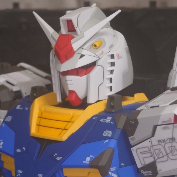 メガサイズ　ガンダム