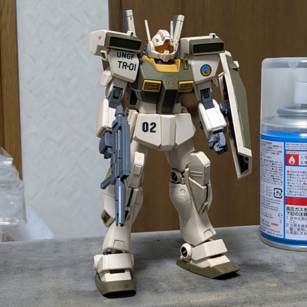 今日もジムIIIデザートカラー製作中!今日は汚し1回目。グラウンドブラウンで少し使い込んだ感じに。2回目は乾燥してからサンディウォッシュで砂っぽくする予定。（1枚目）