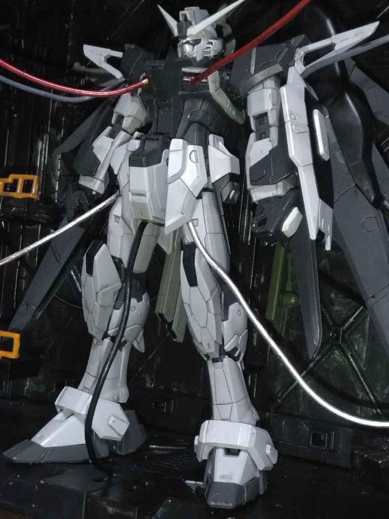 RG　デスティニーガンダム　ディアクティブモード格納状態再現–8枚目/制作者：GAND1010