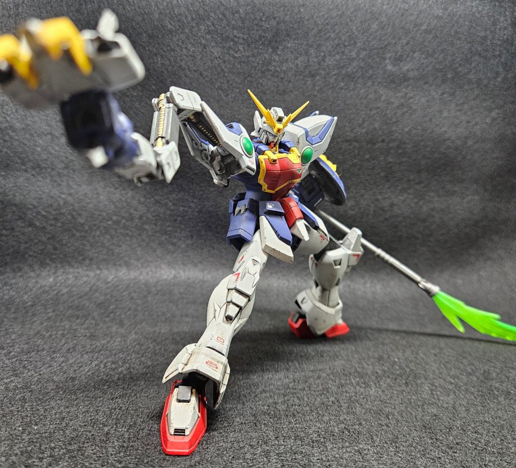 シェンロンの代表武器、ドラゴンハングを伸ばして 延長パーツを使うと原作さながらの迫力ですね❗やっぱりシェンロンと言えばこれです