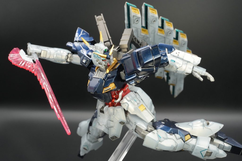 『HGUC ムーンガンダム（クリアカラー）』 ニューガンダム風に塗装