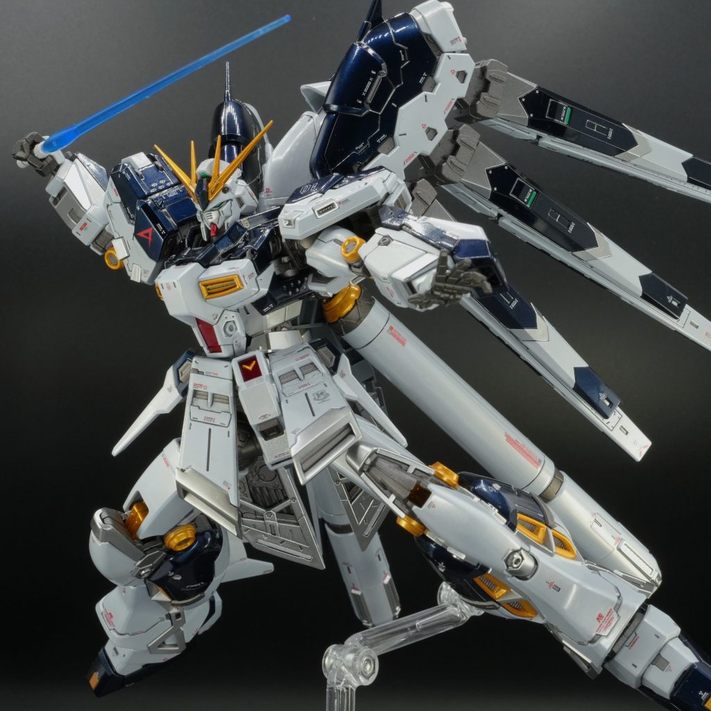 「カッコイイけど、自分には作れないよね」と憧れるだけだったRGハイニューガンダムが！拘り尽くした自分だけのカラーリングで！目の前にあるという・・・「こんなに嬉しいことはない」（今更ですがここ最近続いたアムロ機祭り第三弾がコチラです）