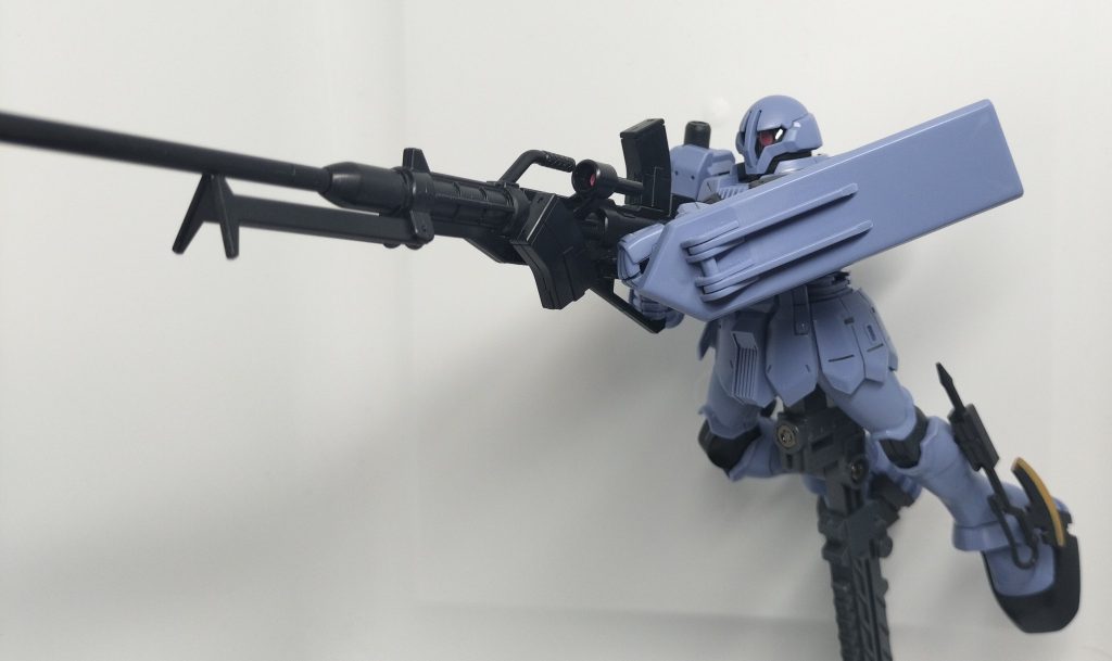イグルーの最終話で対艦ライフル撃ちながら戦ってた(ような)
