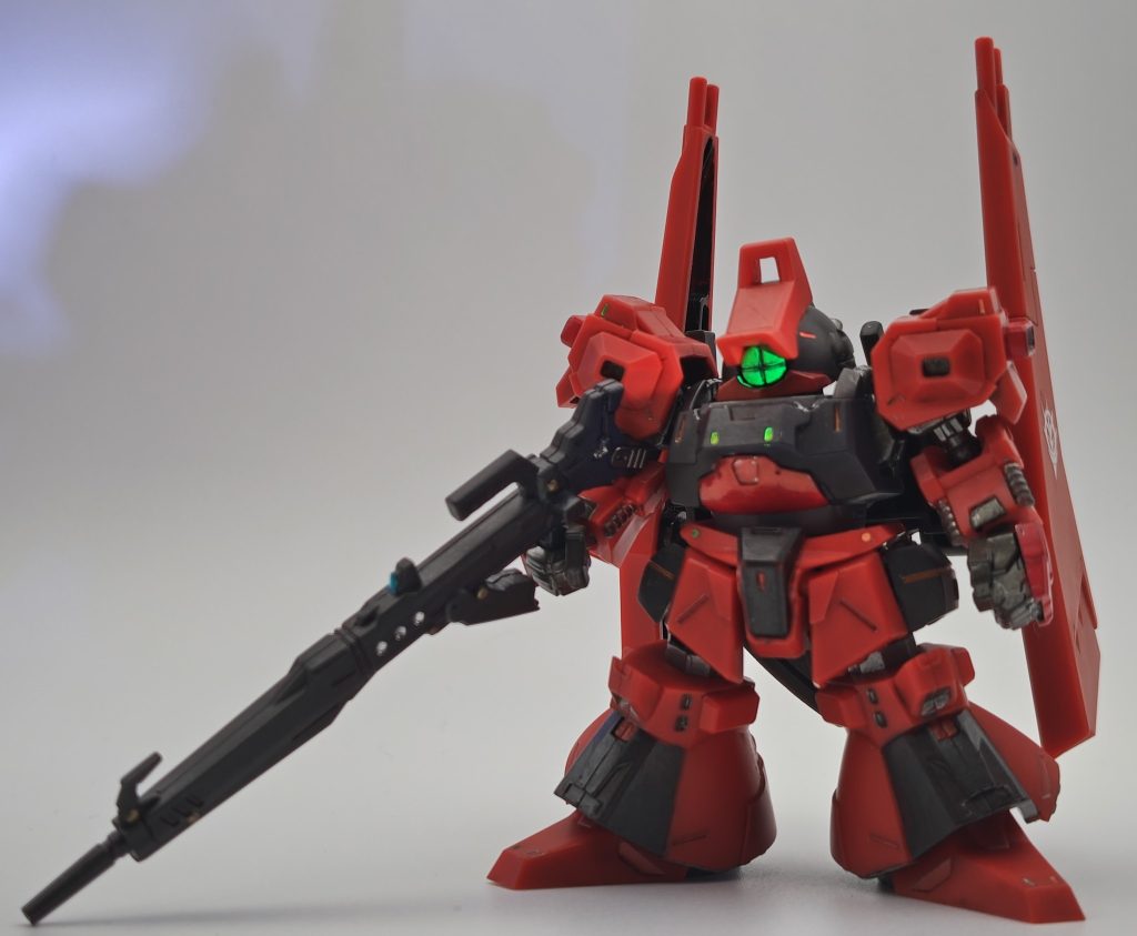 そしてトップ画でシレっと持っていた、サザビー用ロングライフルです。長い武器はカッコ良い。