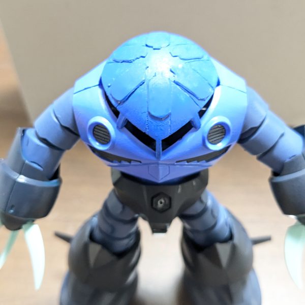 バックパック以外はカタチに乗りました。アクリルガッシュはすぐこすれてはがれますね。工作のキレイさをもっと練成しないと。（2枚目）