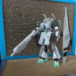 インコム装備型量産型νガンダムHWS仕様