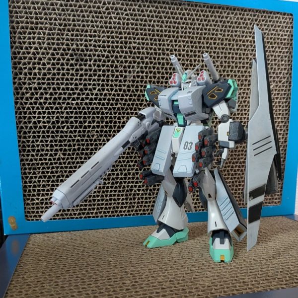 インコム装備型量産型νガンダムHWS仕様